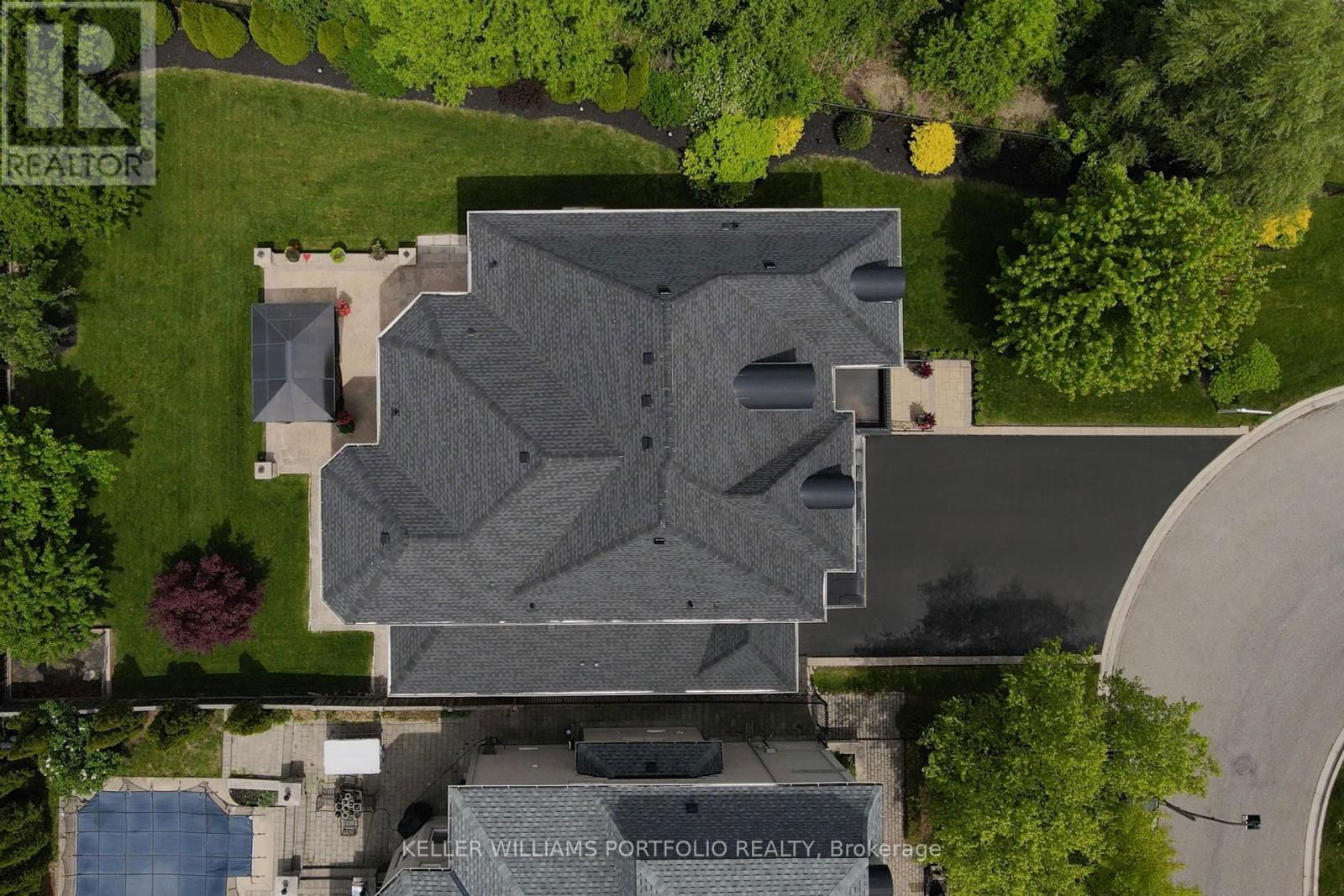 26 LOUVAIN DRIVE Image 48