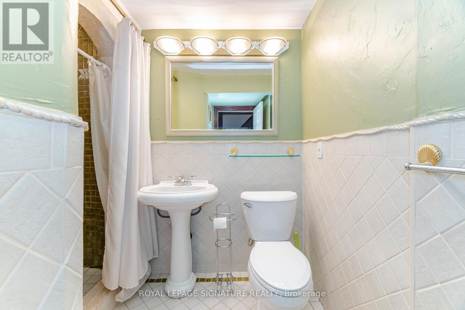 1575 DEWBERRY CRESCENT Image 34