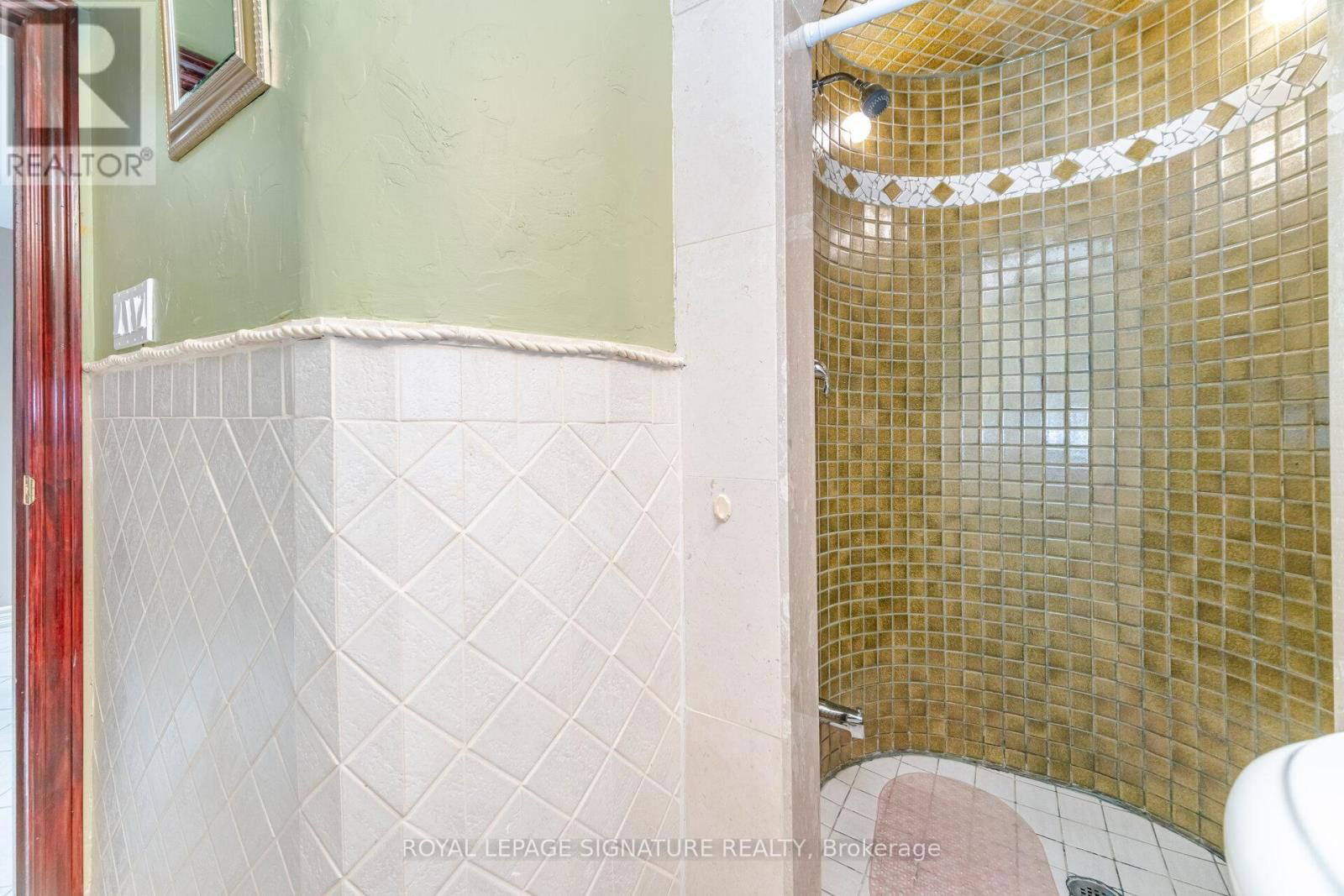 1575 DEWBERRY CRESCENT Image 35