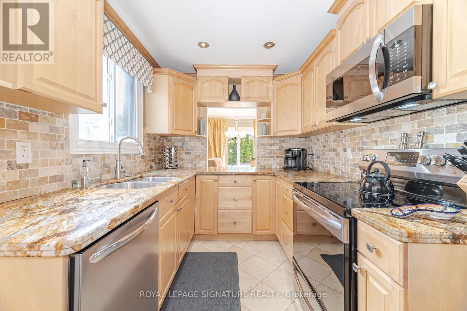 1575 DEWBERRY CRESCENT Image 6