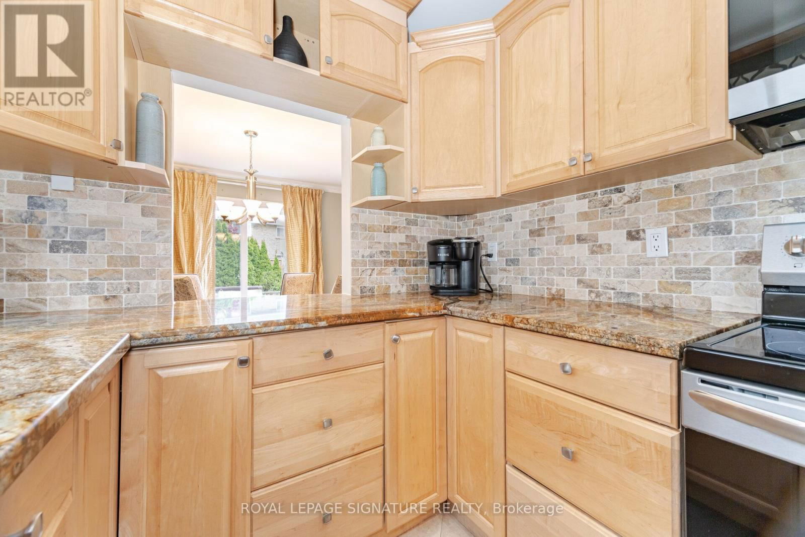 1575 DEWBERRY CRESCENT Image 7