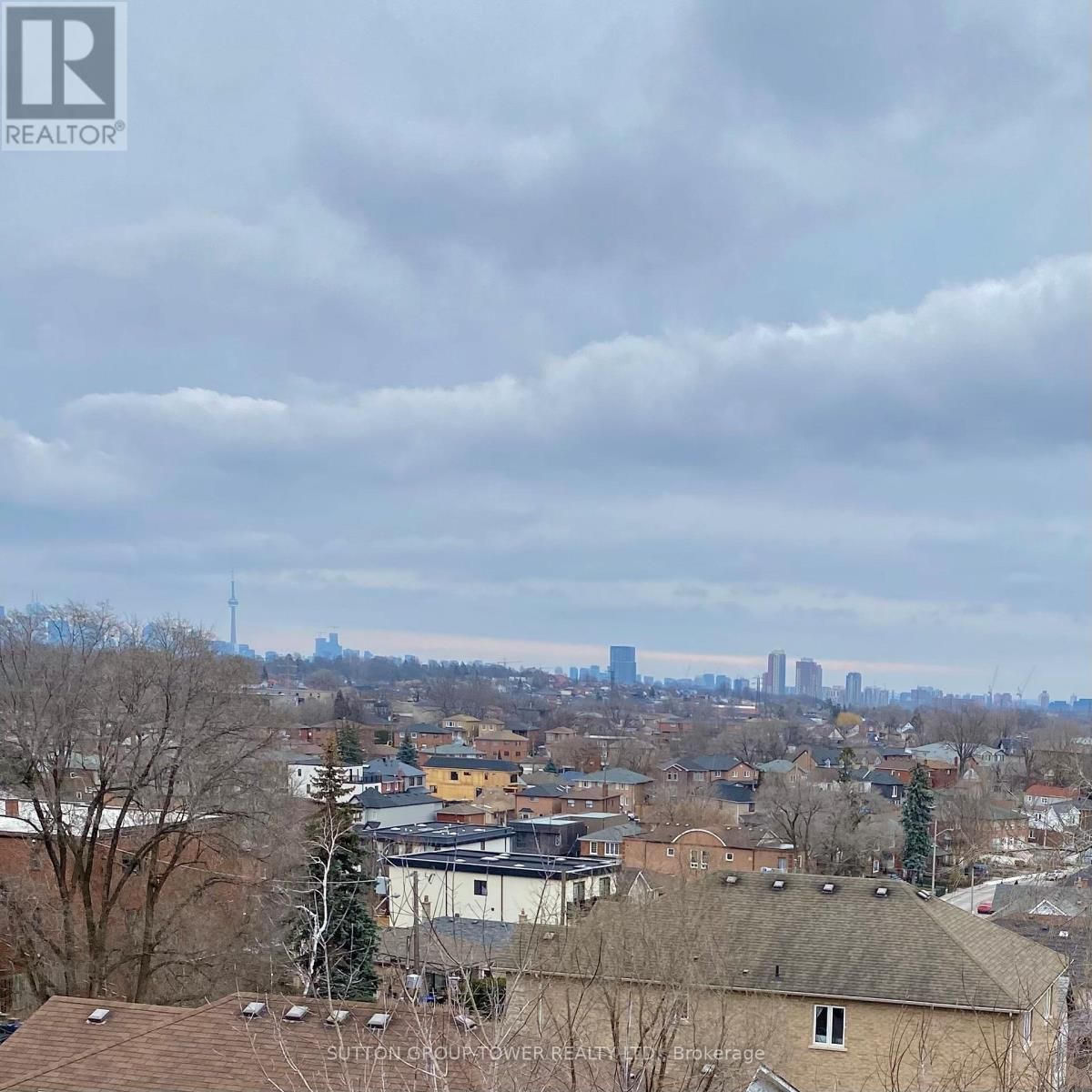 53 VENN CRESCENT Image 12