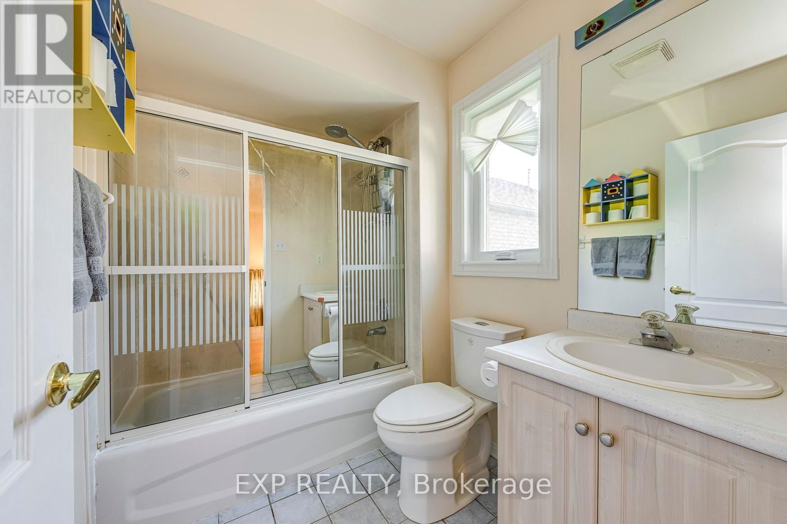 7228 PALLETT COURT Image 23