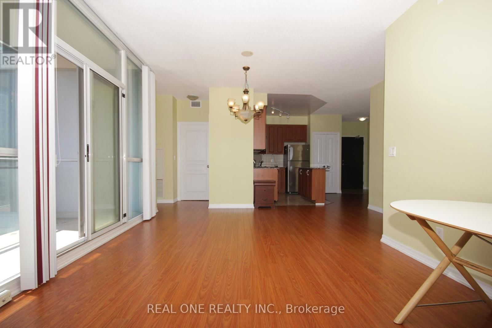 2110 - 225 WEBB DRIVE Image 5