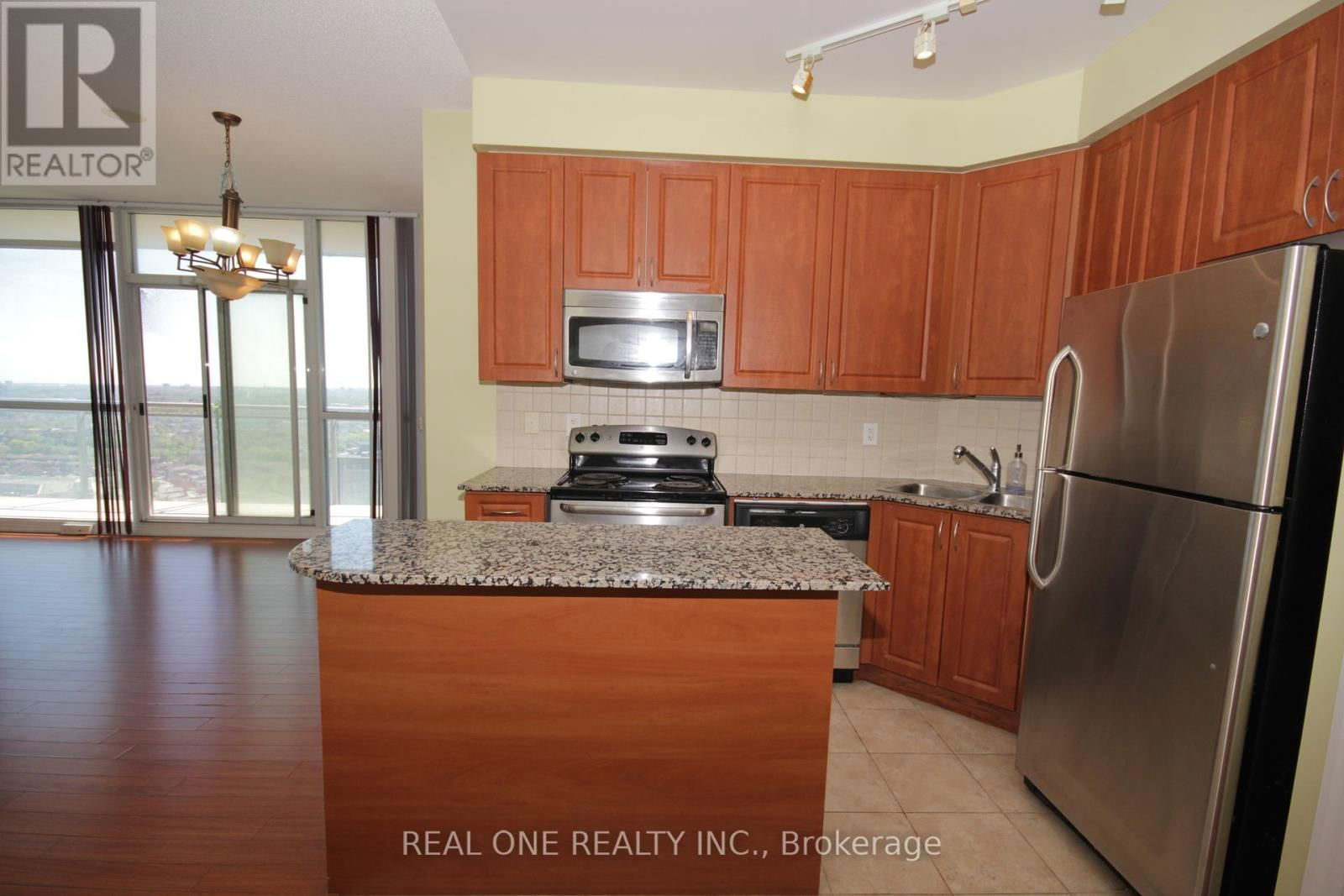 2110 - 225 WEBB DRIVE Image 6