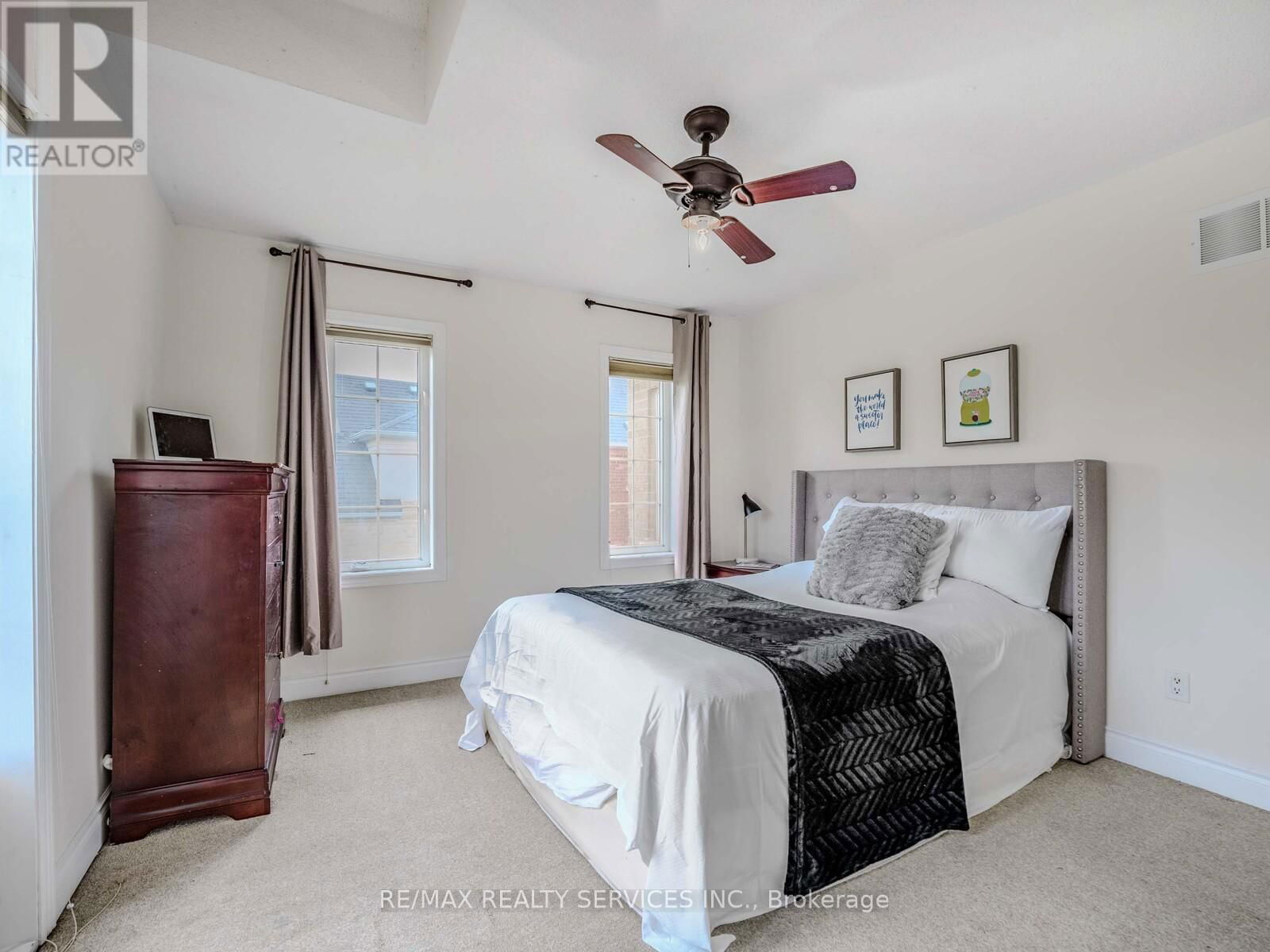 242 MILKWEED WAY Image 20