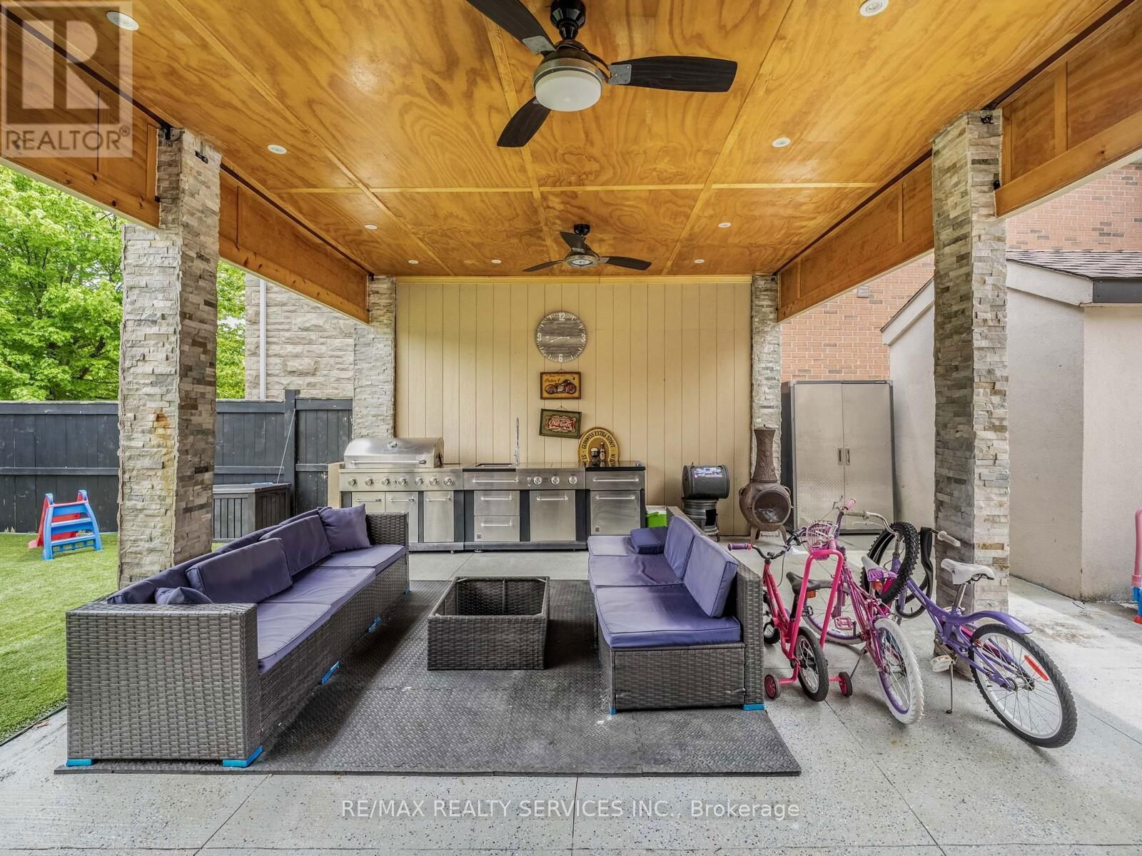 242 MILKWEED WAY Image 43