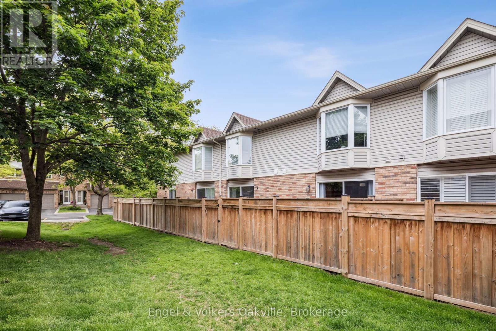 15 - 2015 CLEAVER AVENUE Image 29