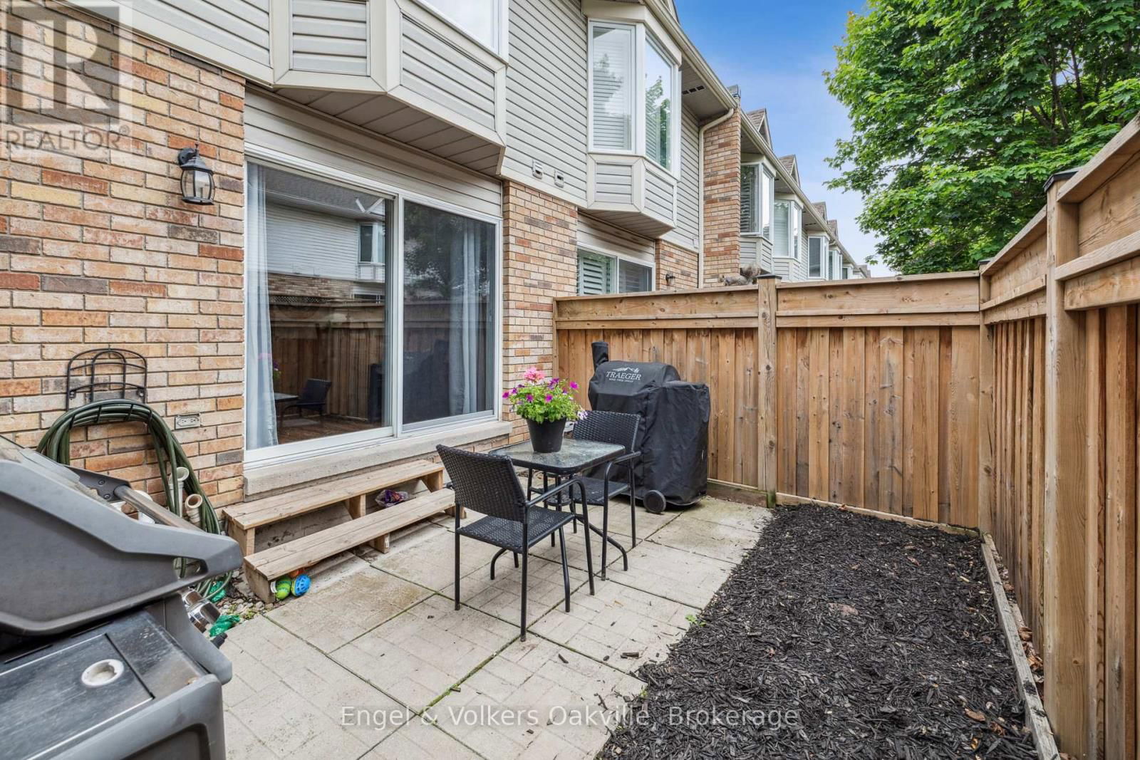 15 - 2015 CLEAVER AVENUE Image 33