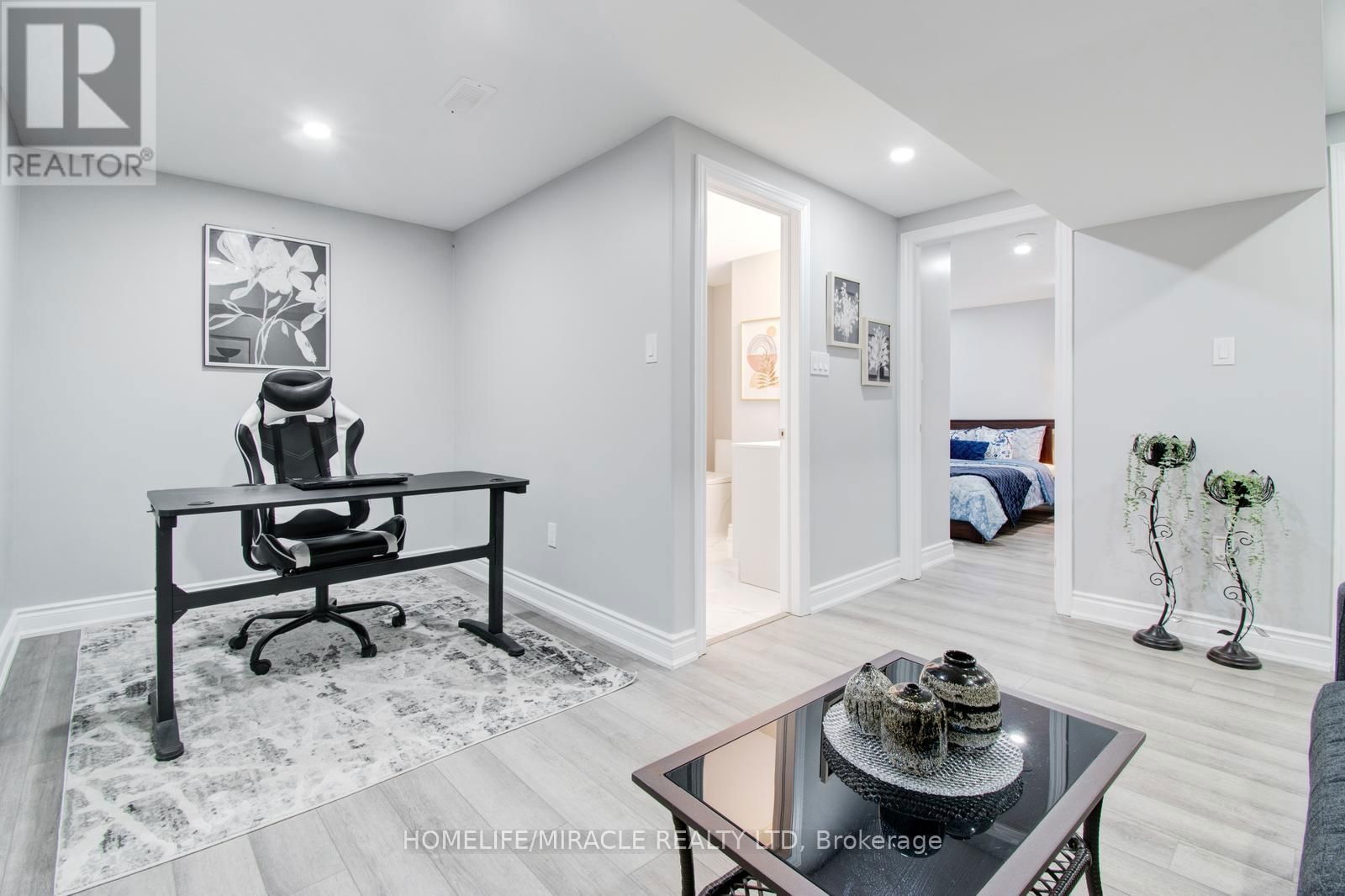 37 GLENORA CRESCENT Image 20