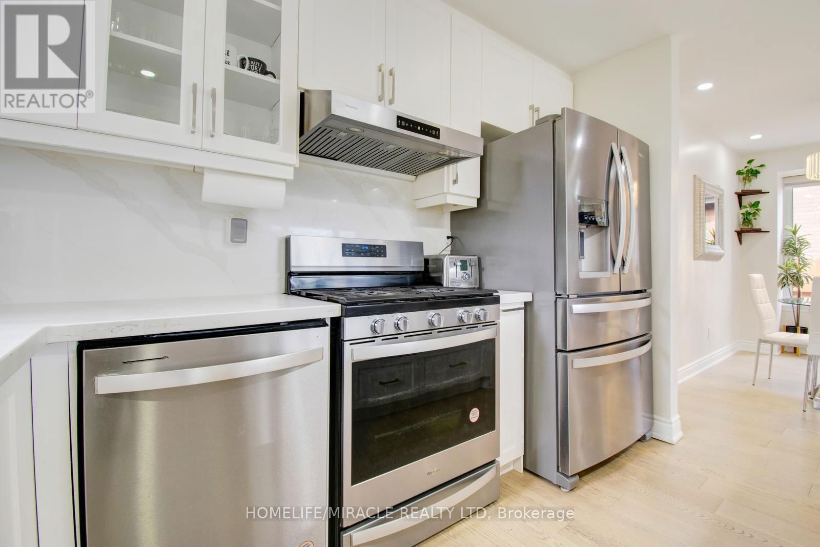 37 GLENORA CRESCENT Image 26