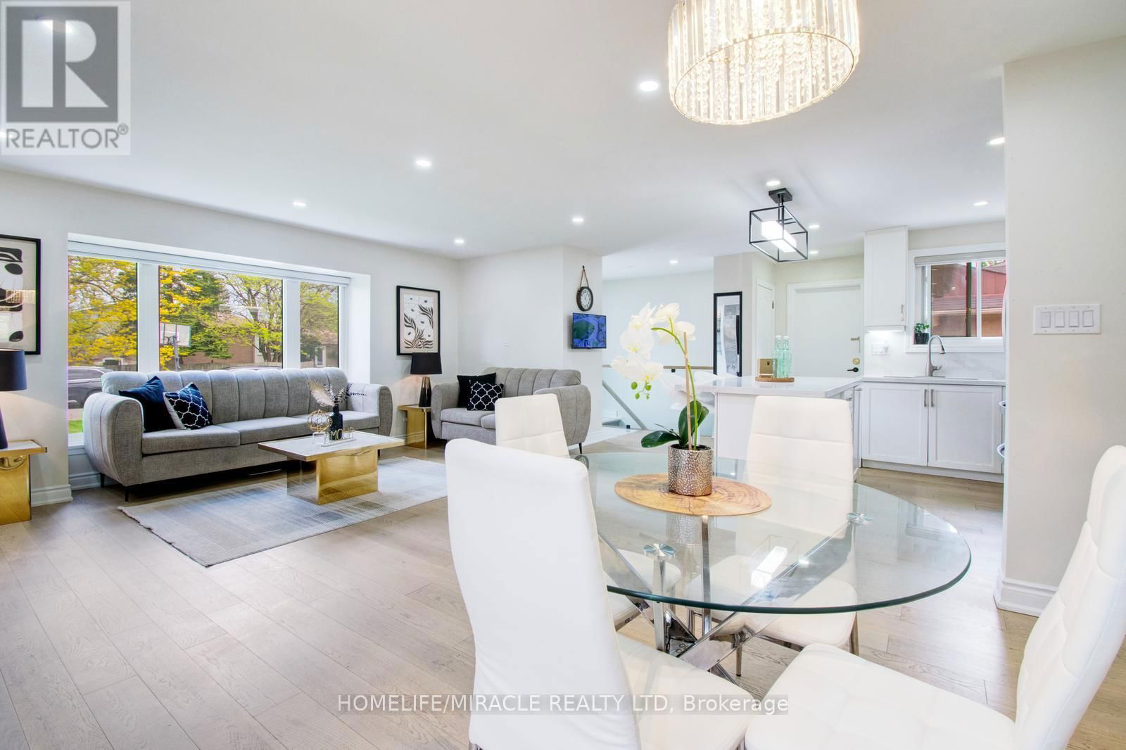 37 GLENORA CRESCENT Image 6