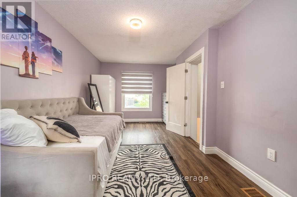 26 - 2155 DUNCASTER DRIVE Image 24