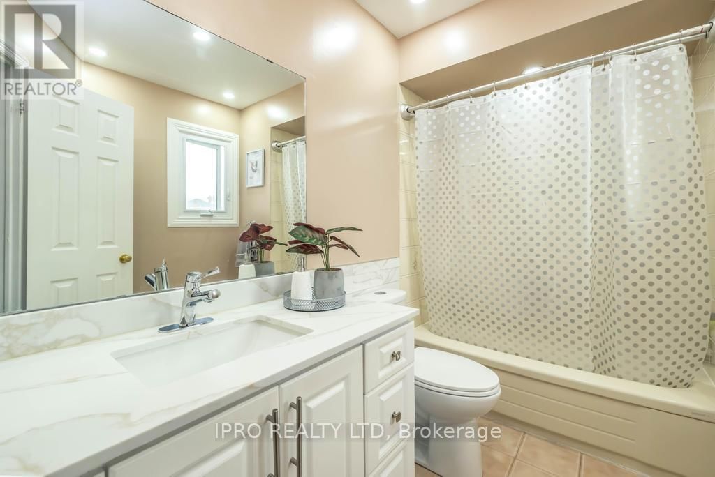 26 - 2155 DUNCASTER DRIVE Image 30