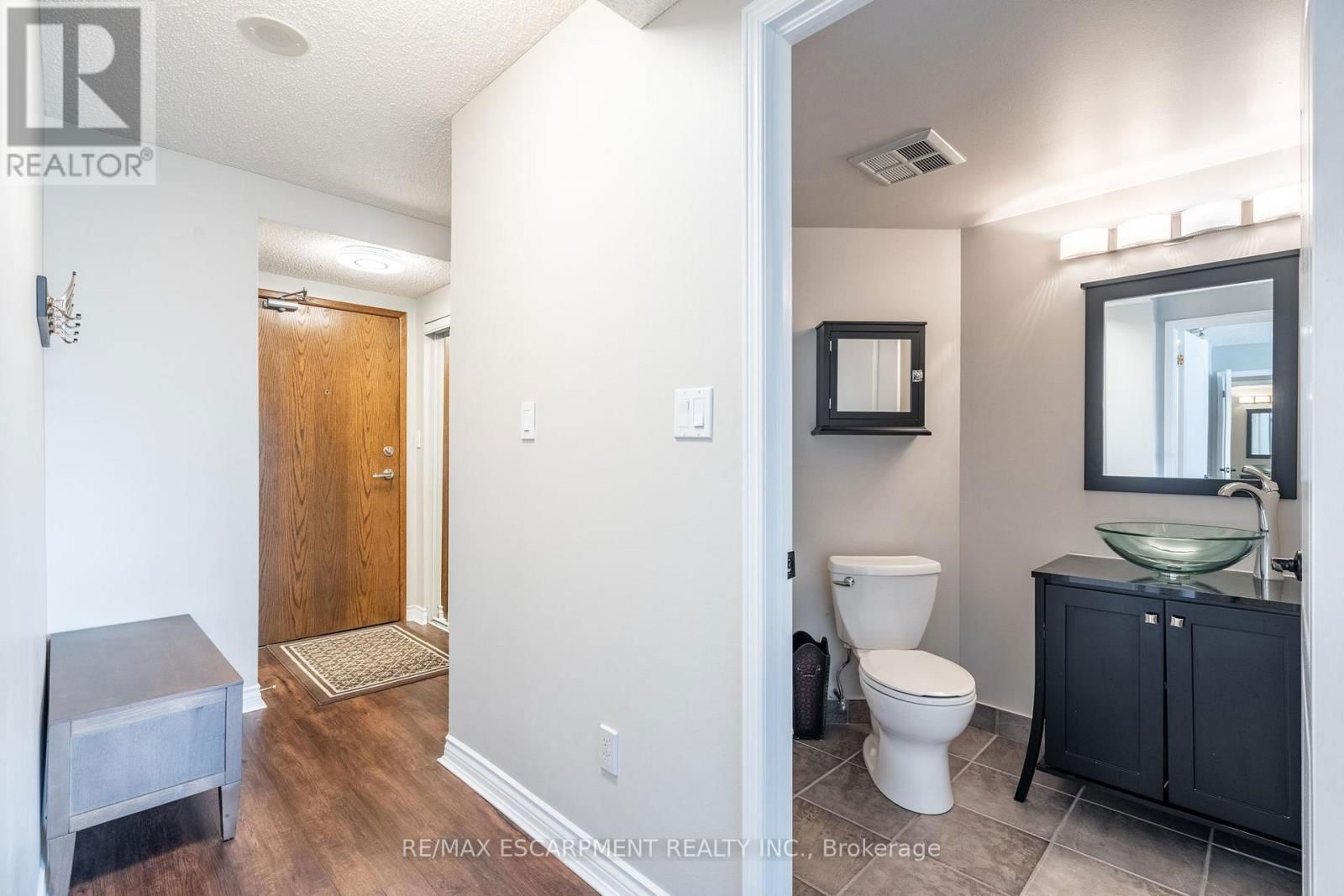 1203 - 1276 MAPLE CROSSING BOULEVARD Image 25