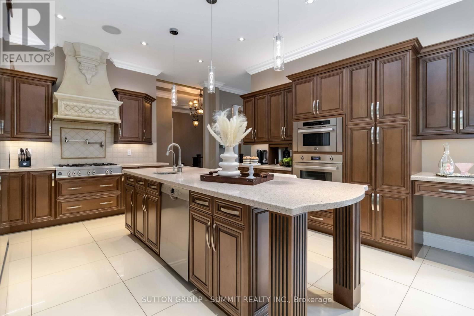 7 TRISTAN COURT Image 12