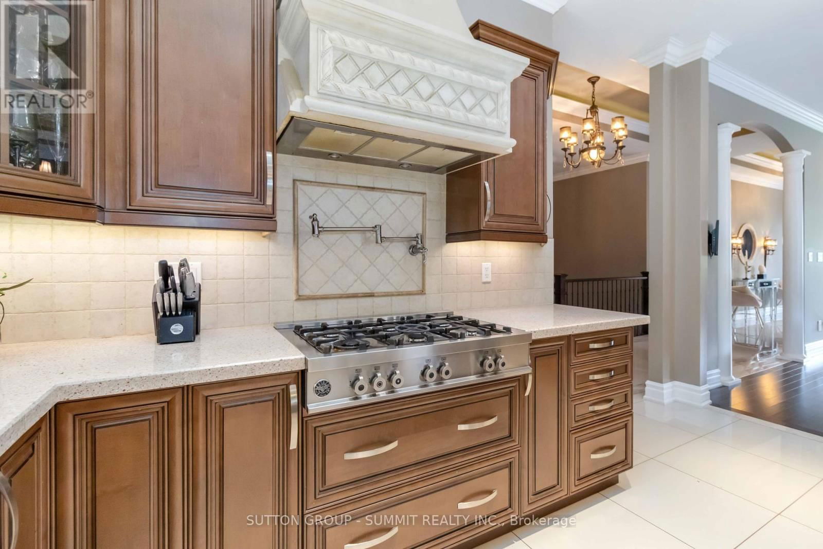 7 TRISTAN COURT Image 15