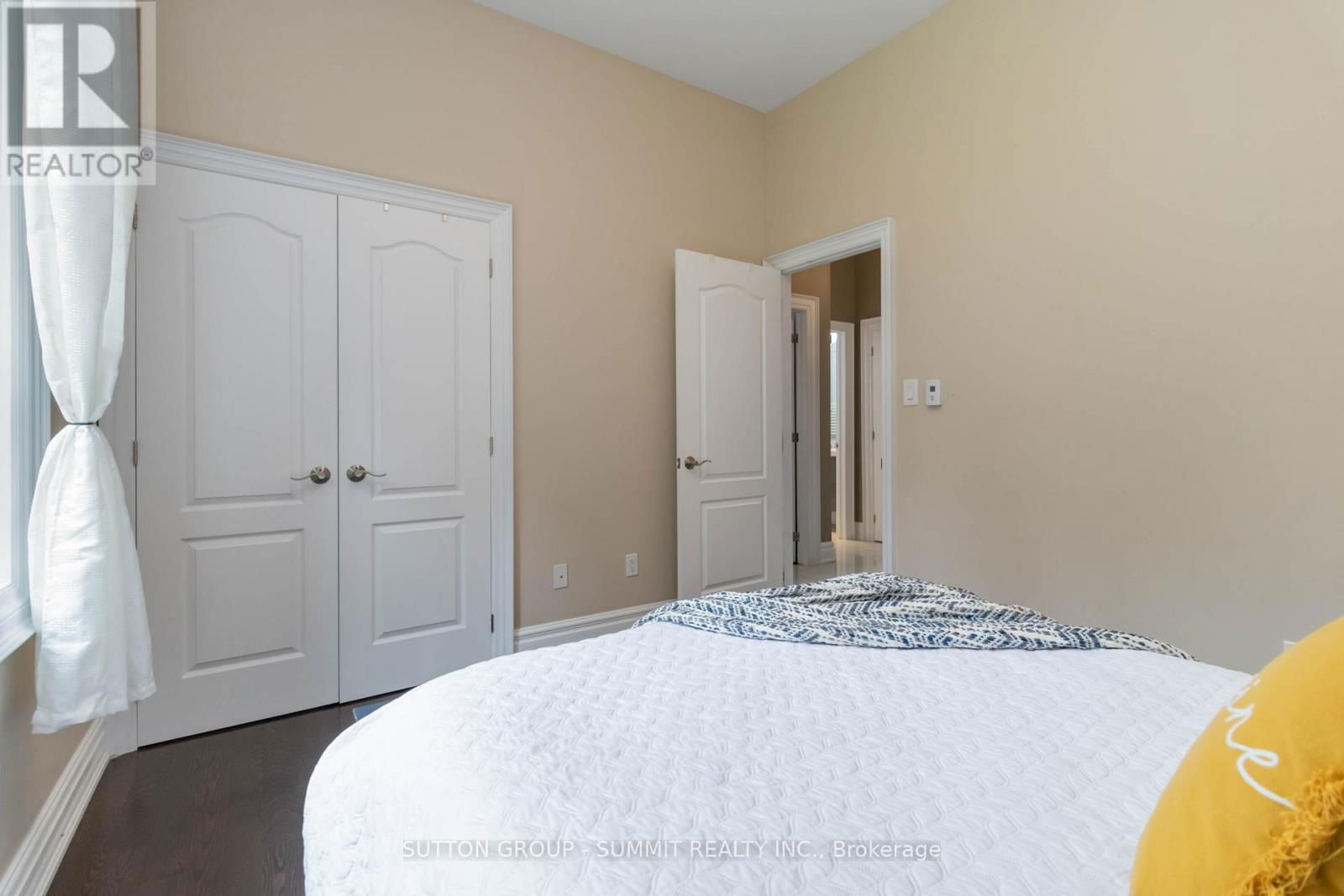 7 TRISTAN COURT Image 27