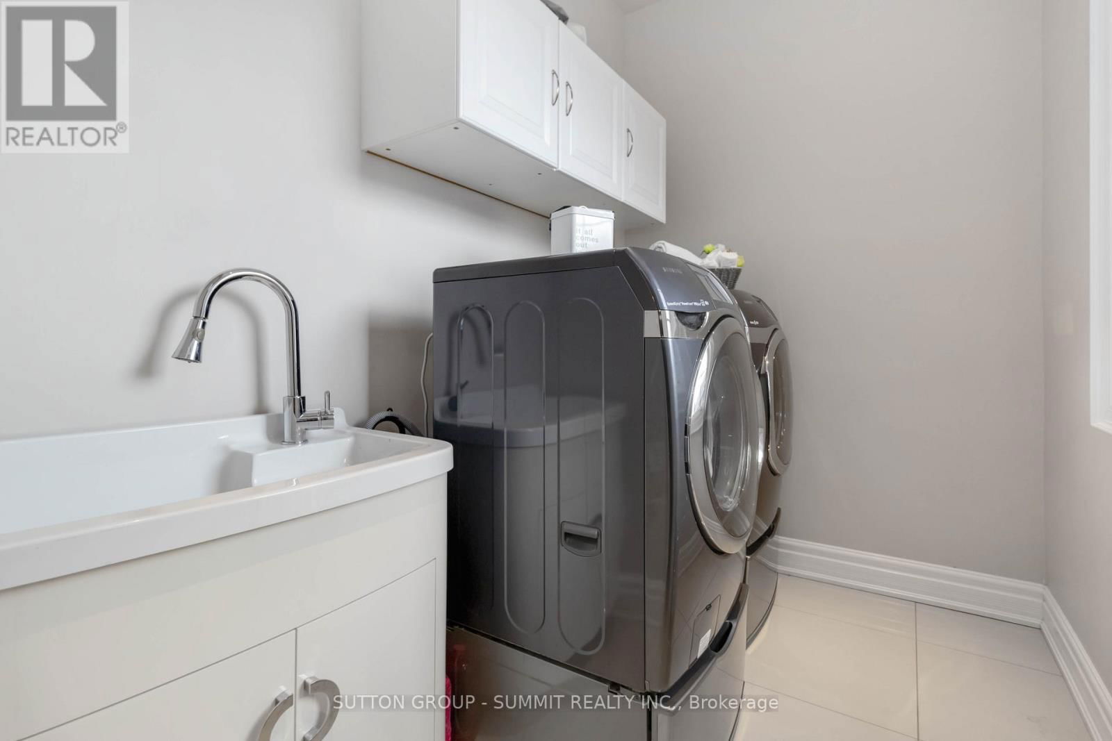 7 TRISTAN COURT Image 32