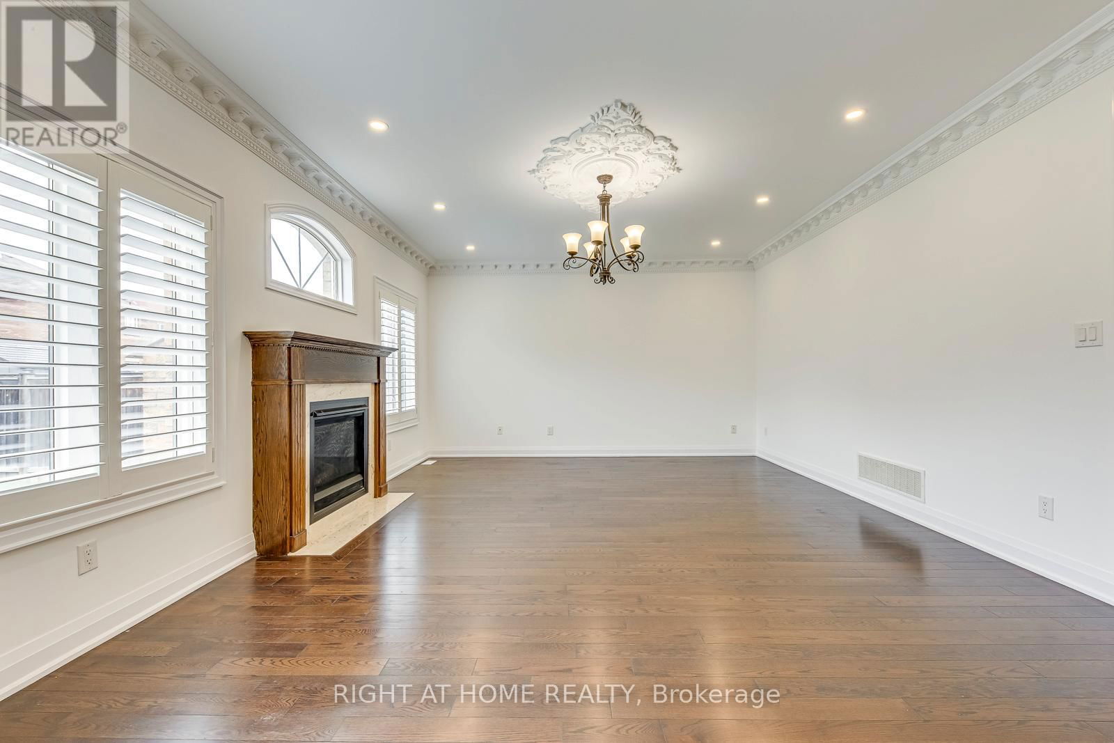 3417 ESCADA DRIVE Image 11