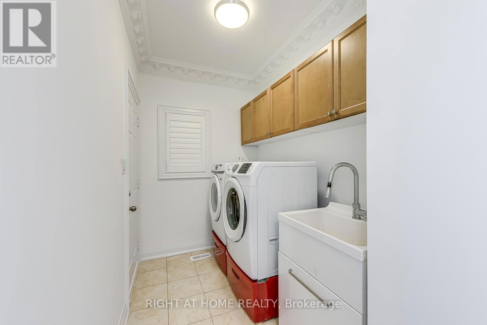 3417 ESCADA DRIVE Image 16