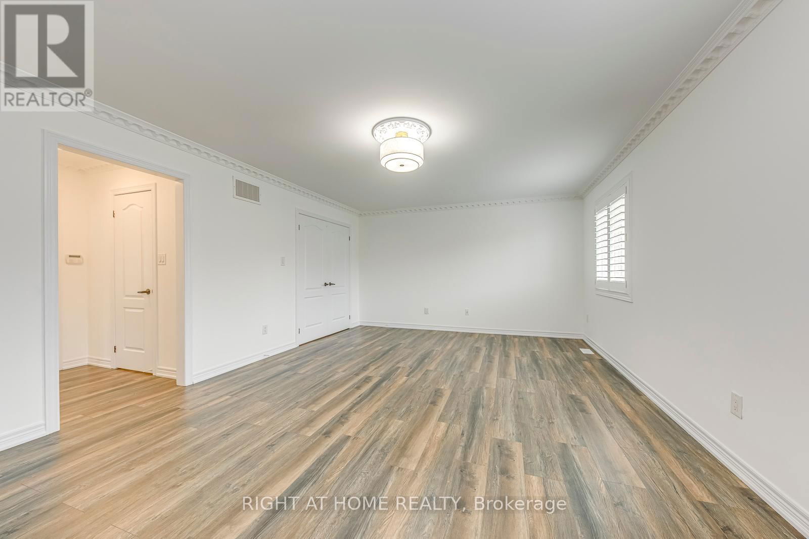3417 ESCADA DRIVE Image 24