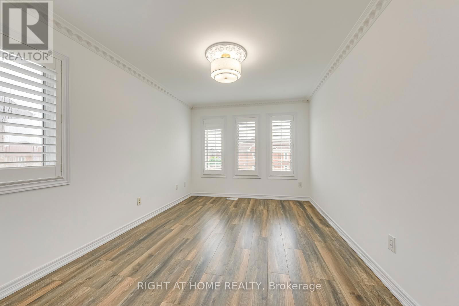 3417 ESCADA DRIVE Image 29