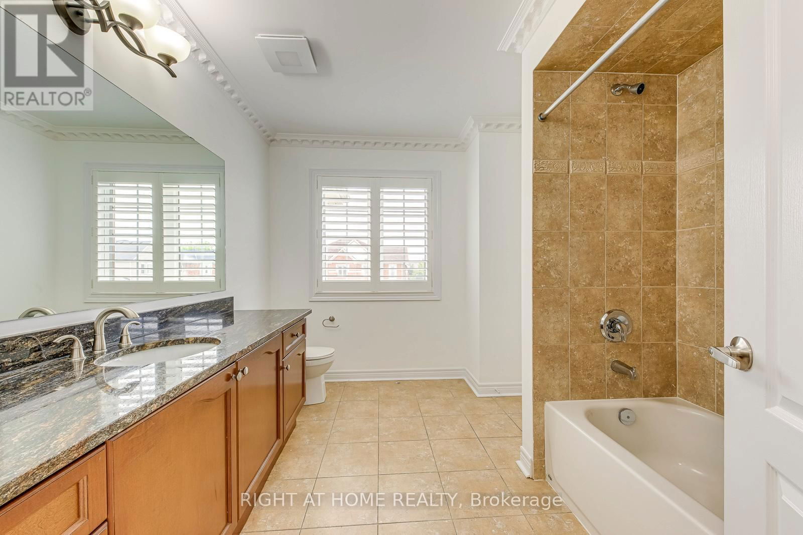 3417 ESCADA DRIVE Image 31