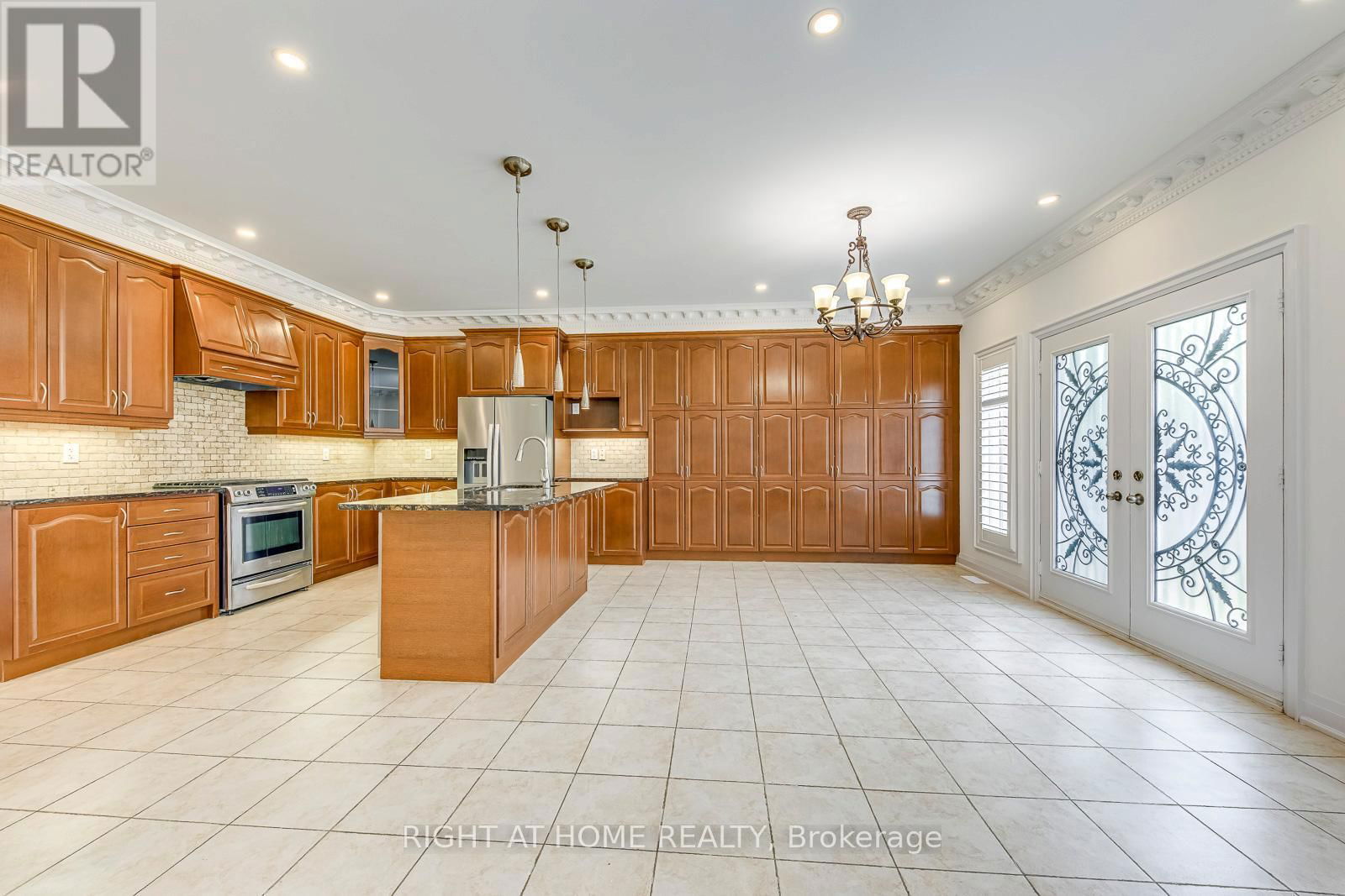 3417 ESCADA DRIVE Image 9