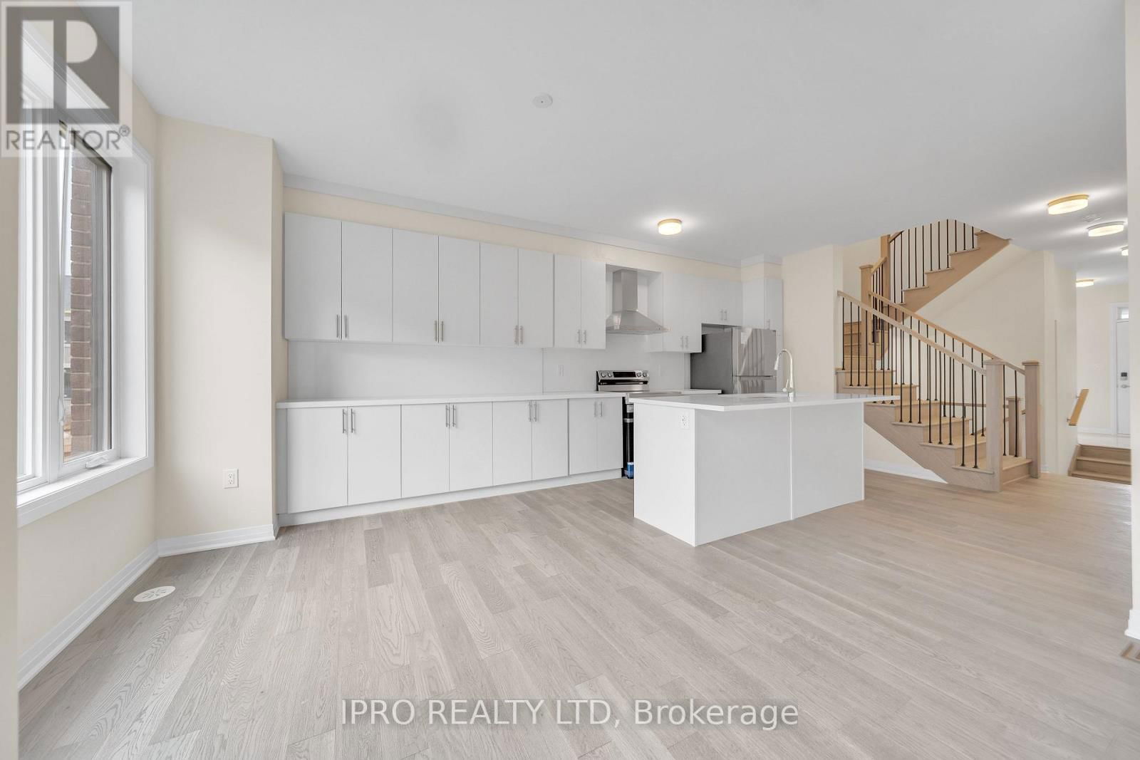 3497 POST ROAD Image 10