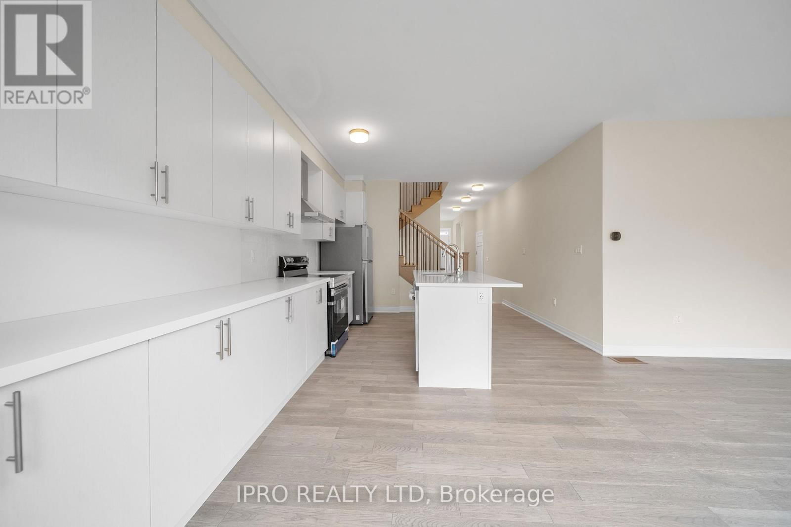 3497 POST ROAD Image 11