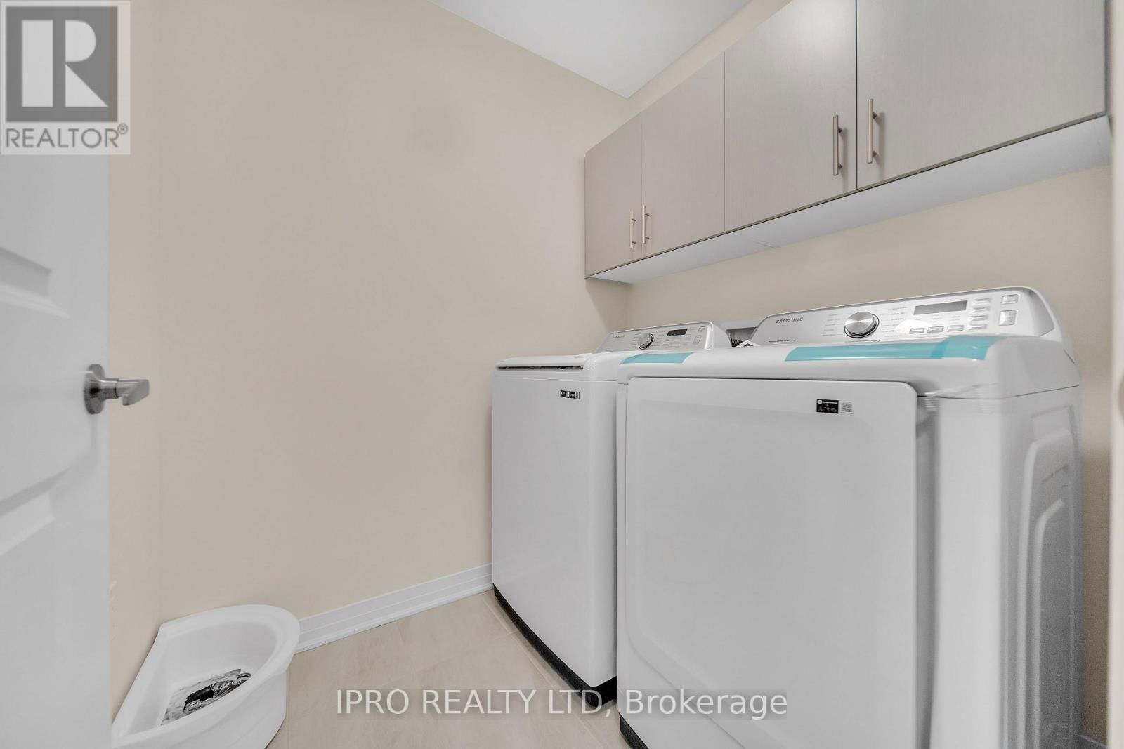 3497 POST ROAD Image 18