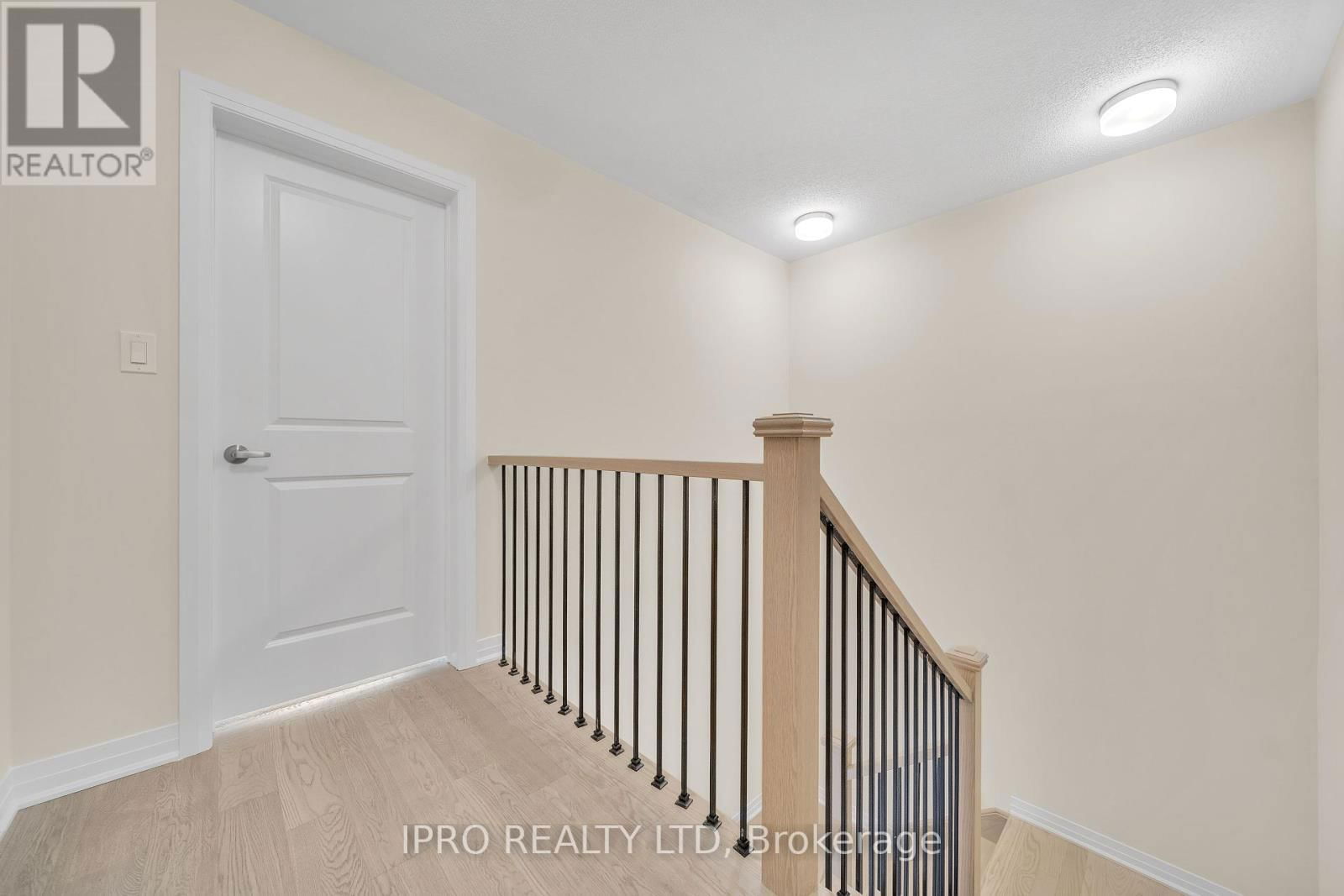 3497 POST ROAD Image 28