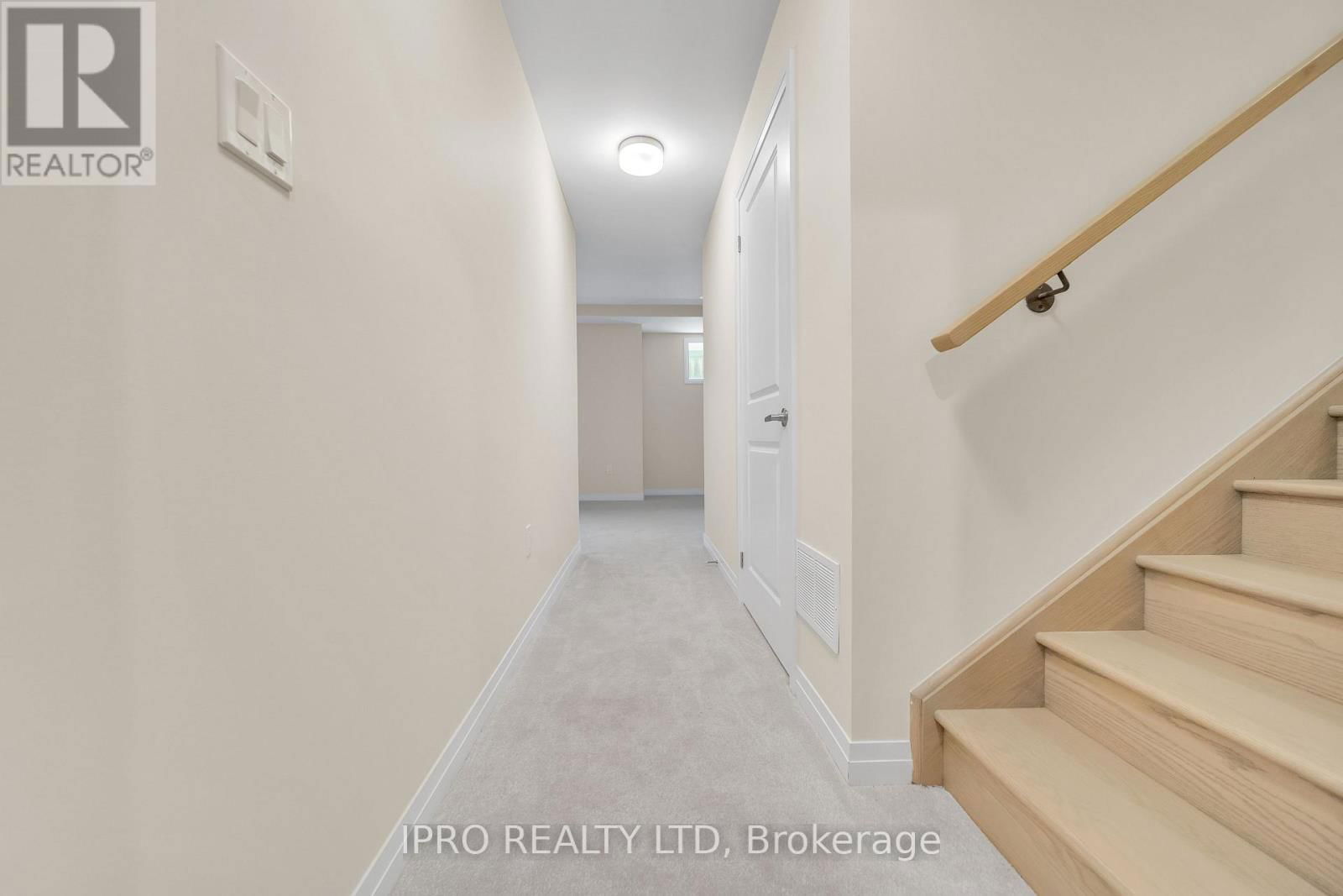 3497 POST ROAD Image 35