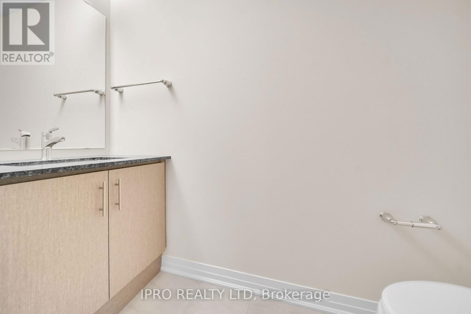 3497 POST ROAD Image 39