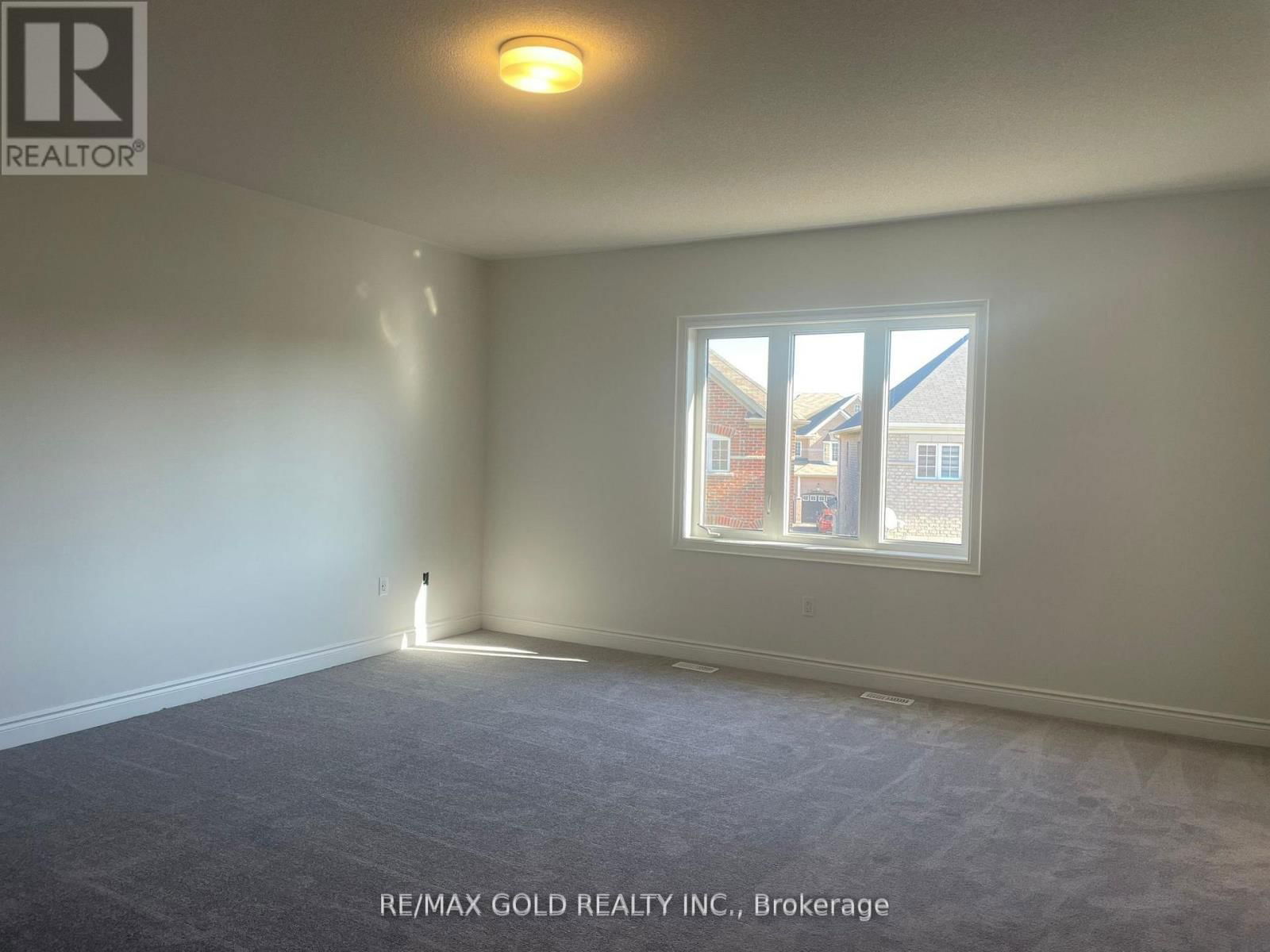 31 DOLOMITE DRIVE Image 19