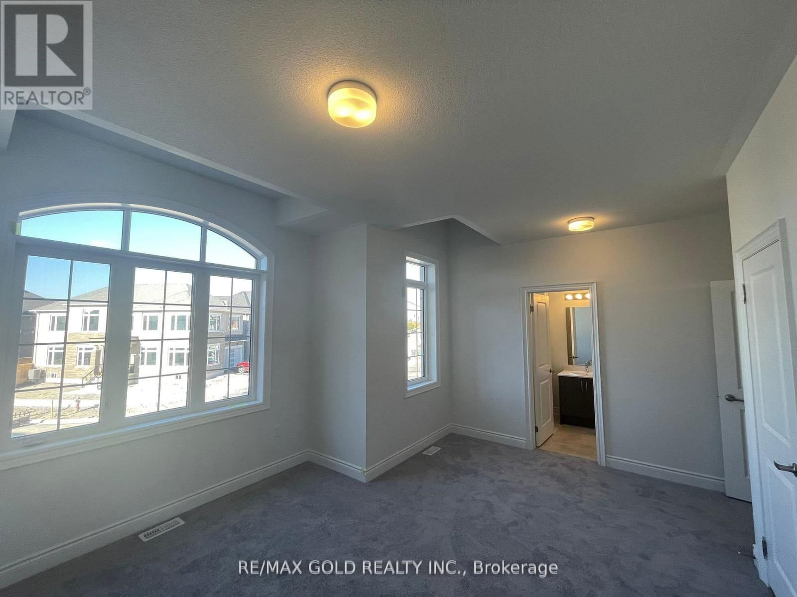 31 DOLOMITE DRIVE Image 32