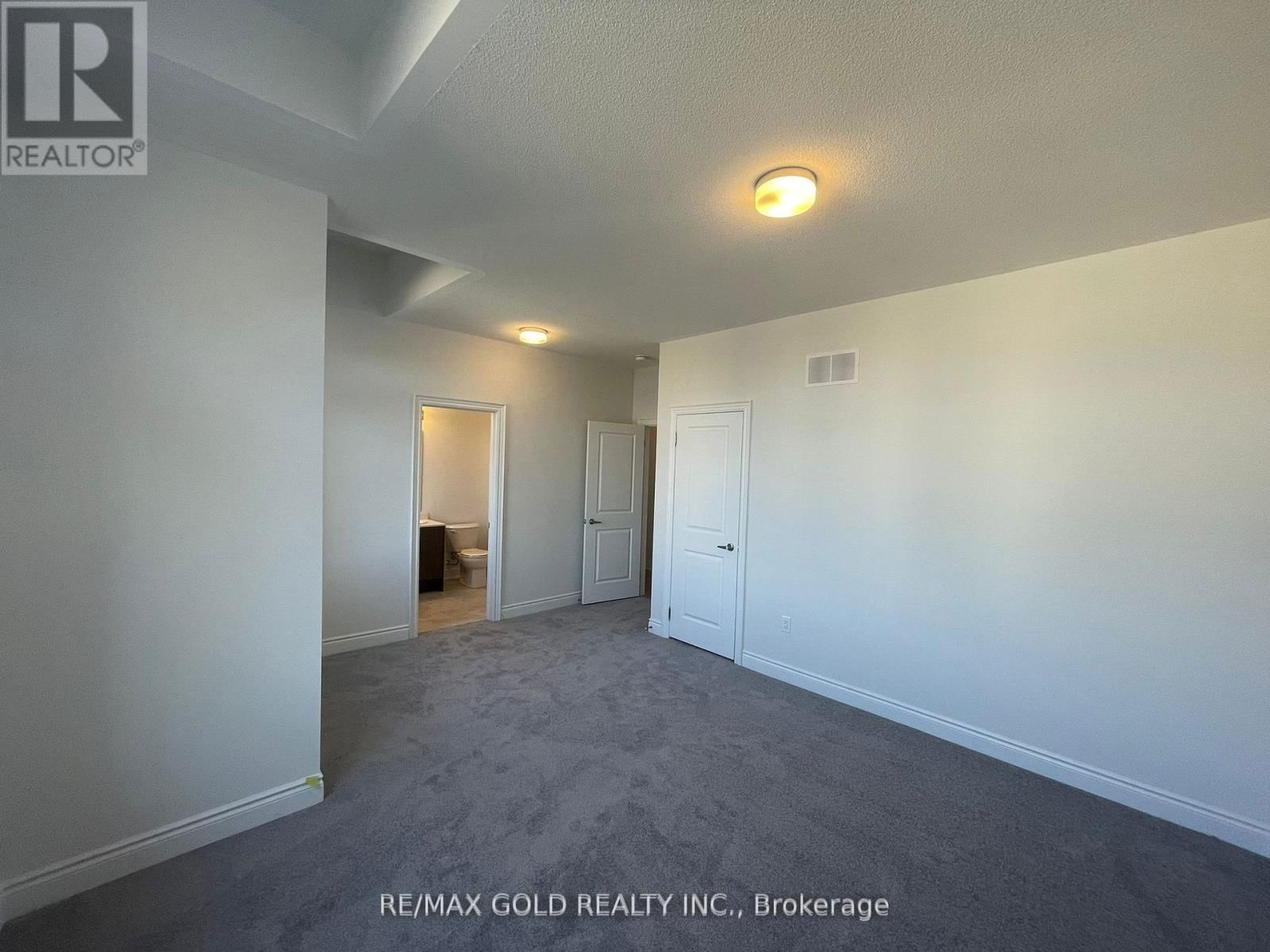 31 DOLOMITE DRIVE Image 33
