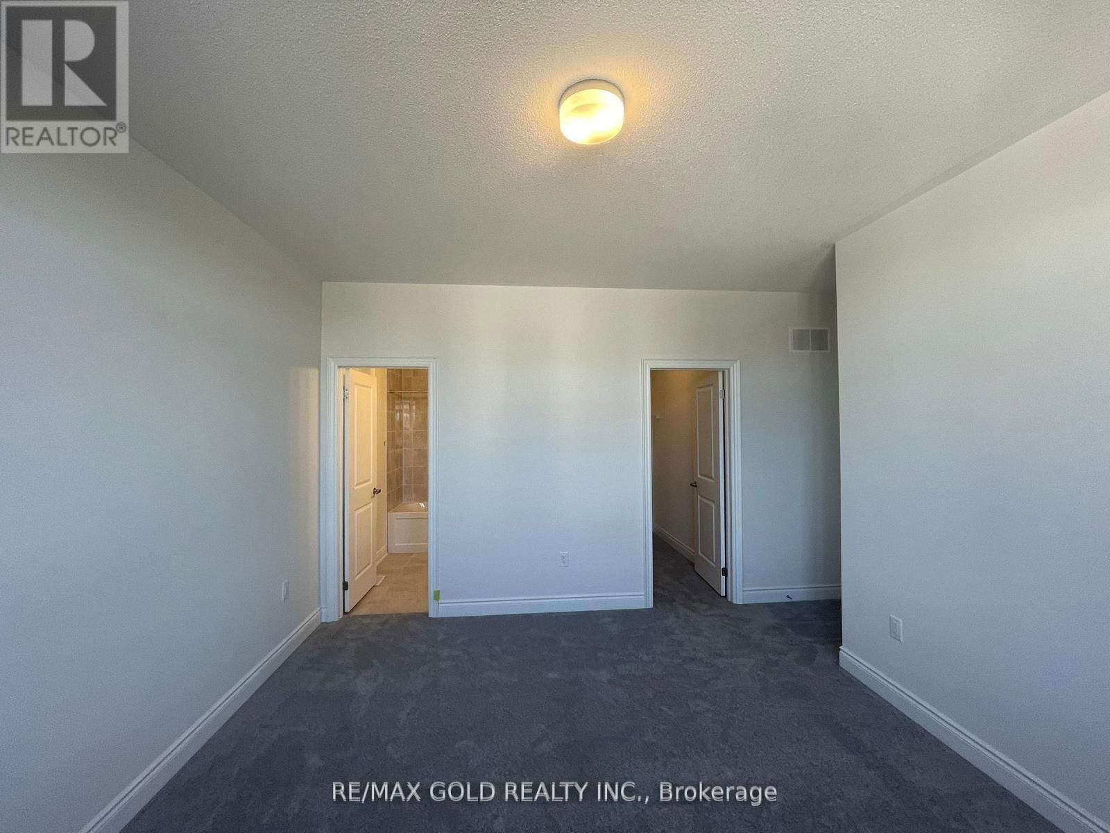 31 DOLOMITE DRIVE Image 35