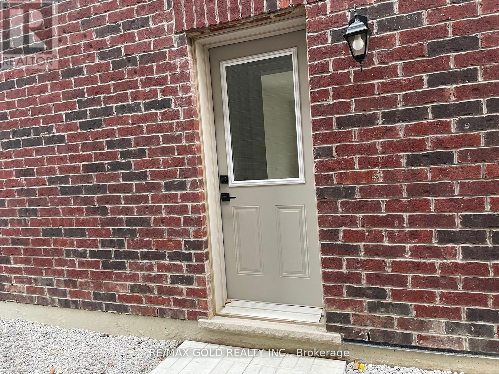 31 DOLOMITE DRIVE Image 6