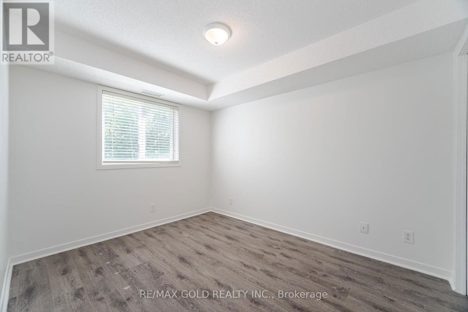 1217 - 8 DAYSPRING CIRCLE Image 30