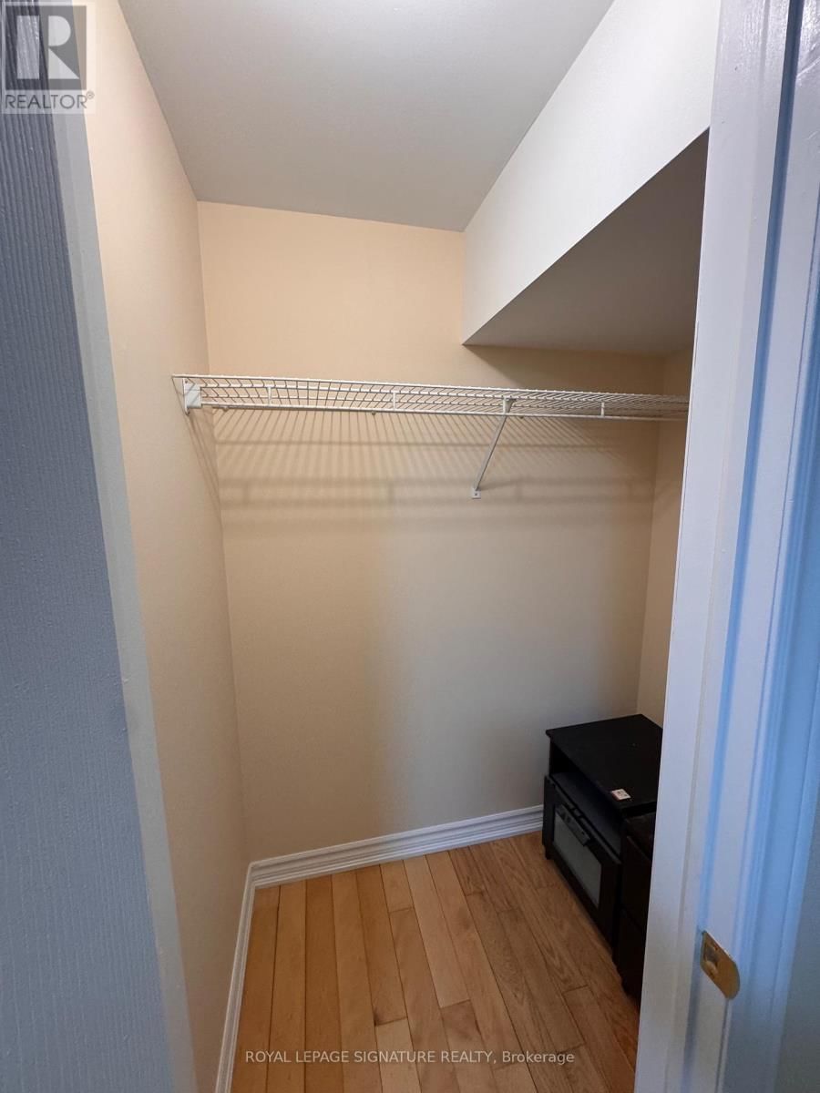 Lower - 1030 KENT AVENUE Image 11