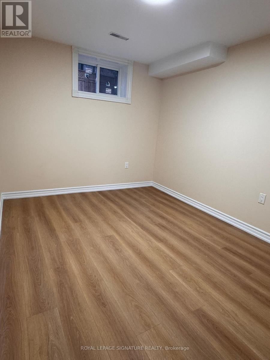 Lower - 1030 KENT AVENUE Image 7