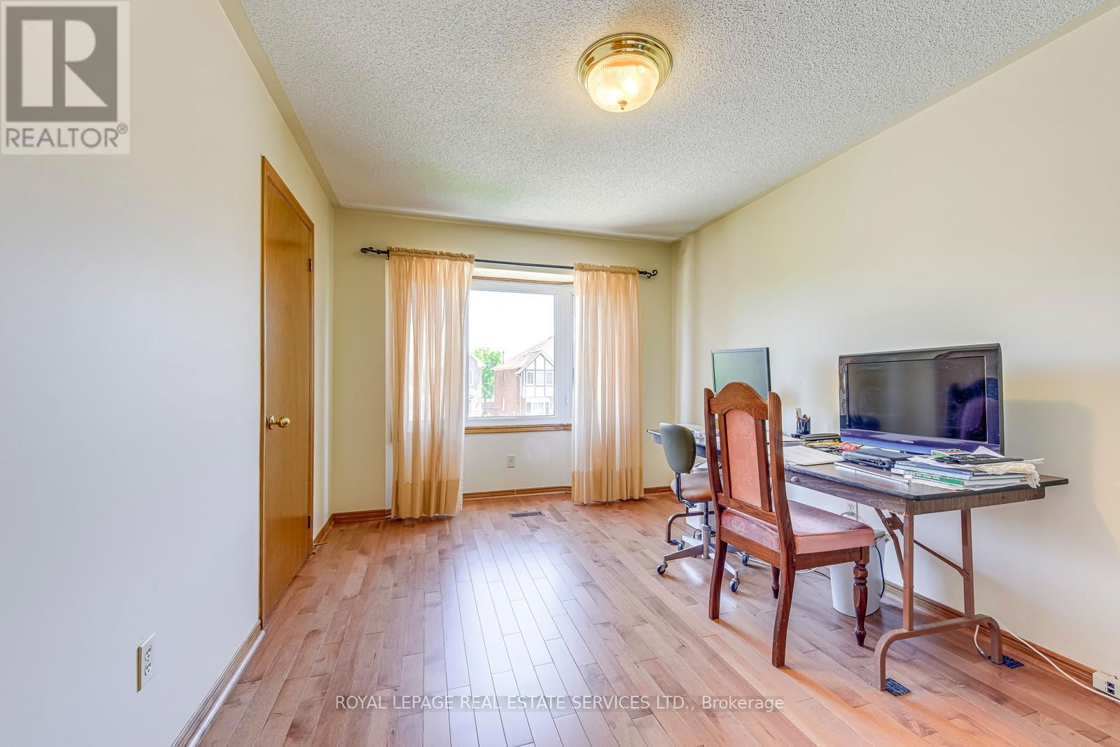 5464 ELGAR COURT Image 32