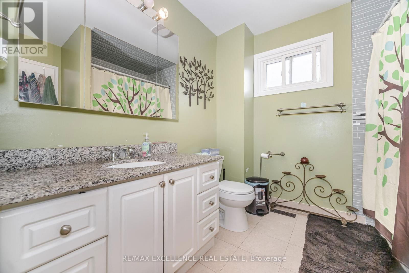 112 ELDERWOOD PLACE Image 23