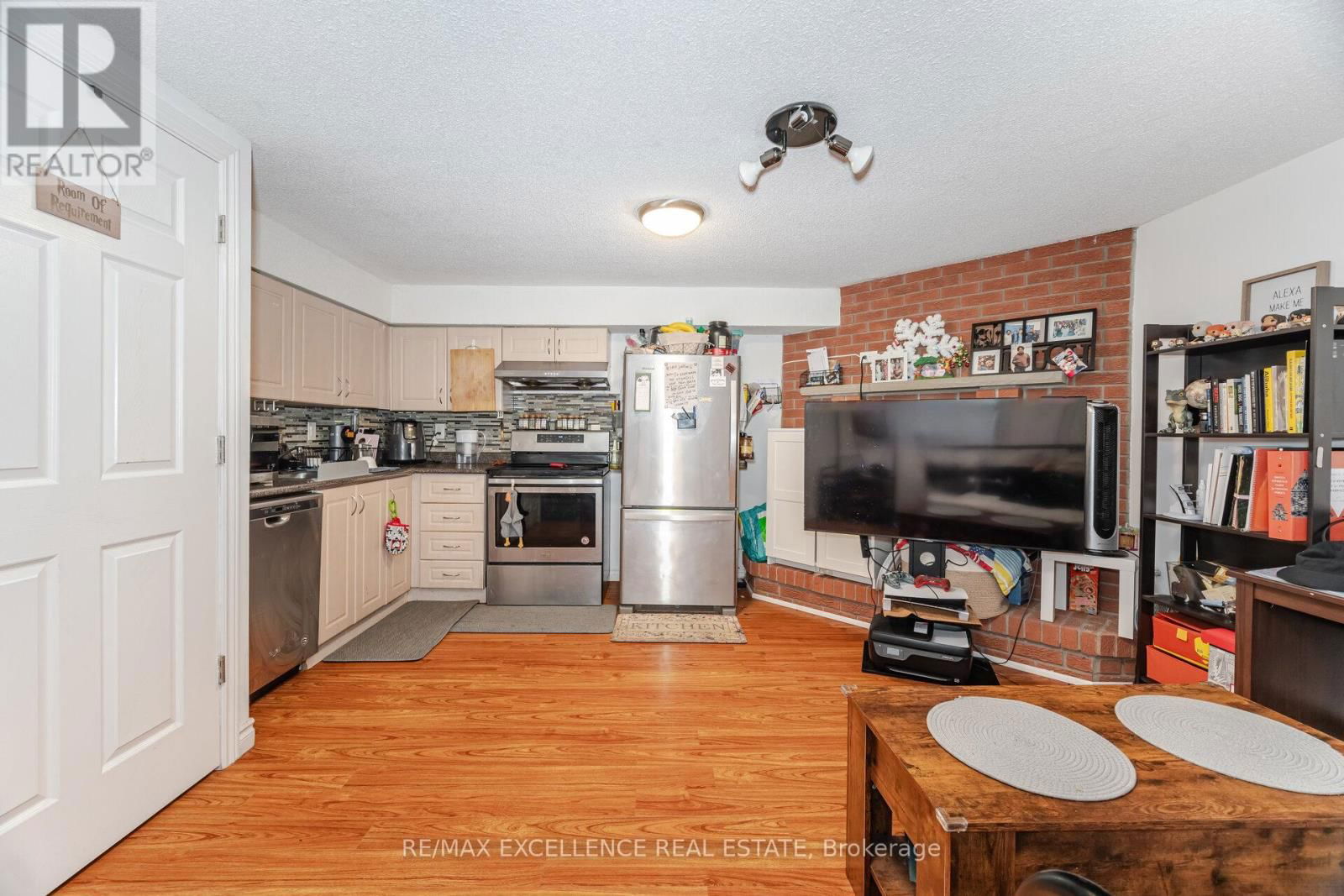 112 ELDERWOOD PLACE Image 27