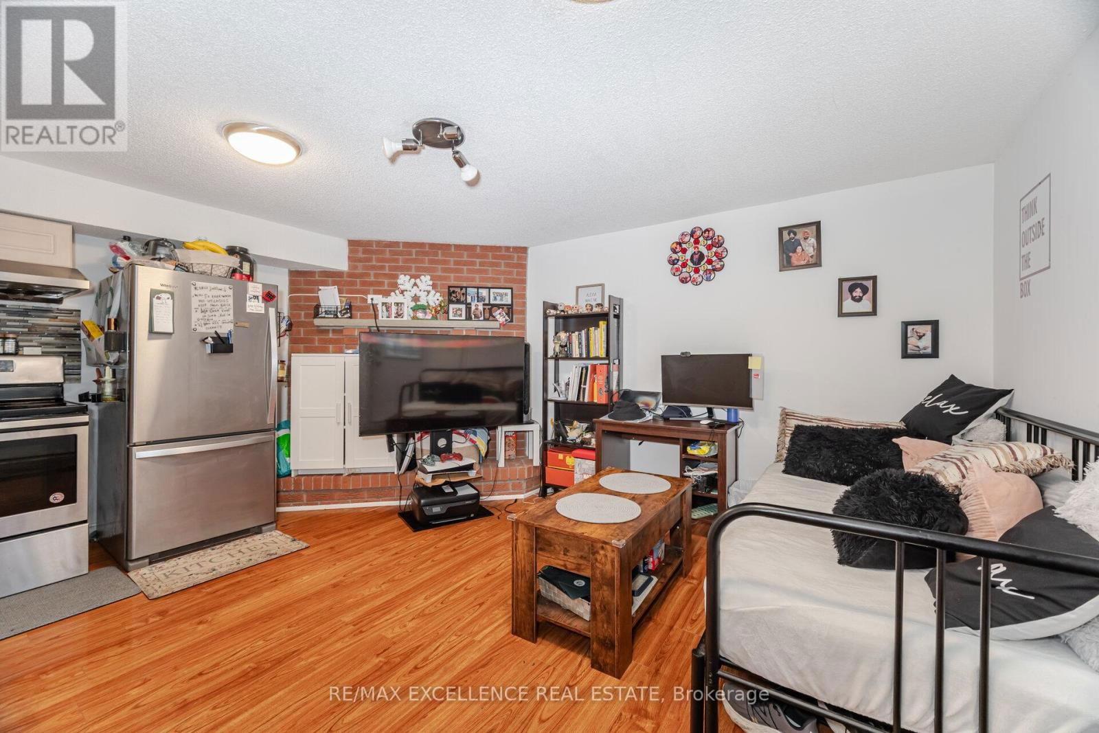 112 ELDERWOOD PLACE Image 30