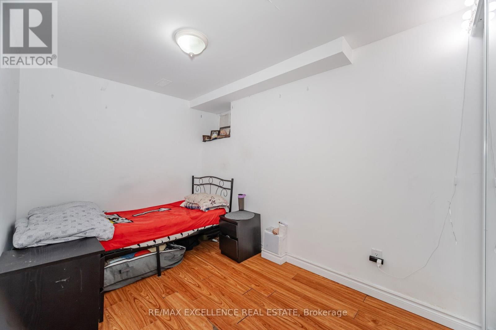 112 ELDERWOOD PLACE Image 40