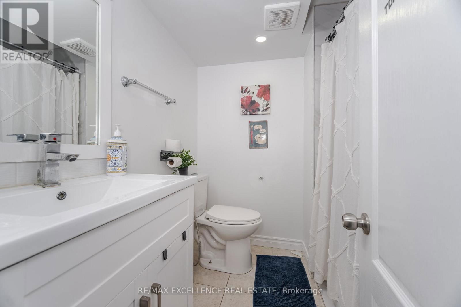 112 ELDERWOOD PLACE Image 42