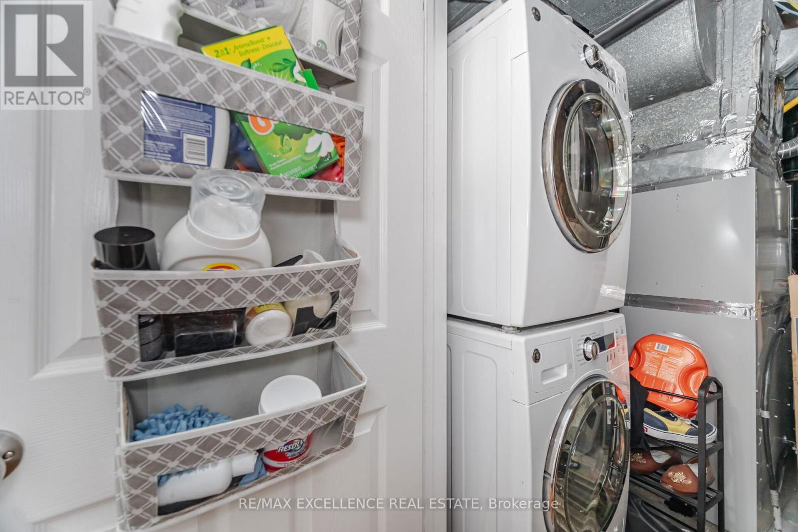 112 ELDERWOOD PLACE Image 44